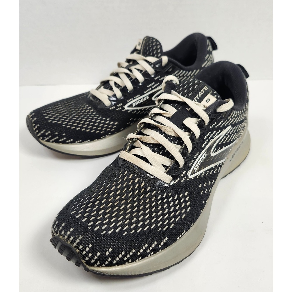 Brooks Levitate 5 Womens Running Shoes Black White 1203571B090 Size 8.5
